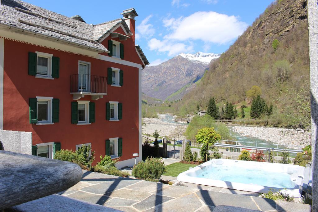 Myverzasca Resort Casa Rossa Brione  外观 照片